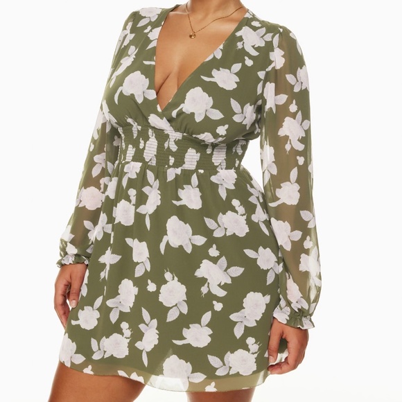 NEW WITH TAGS Wilfred Wistful Dress Size 4 - Picture 2 of 7